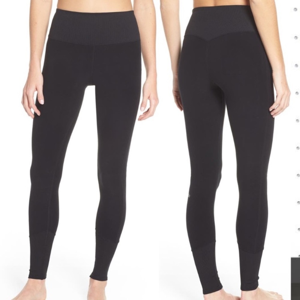 High-Waist Alosoft Lounge Legging. Size small.